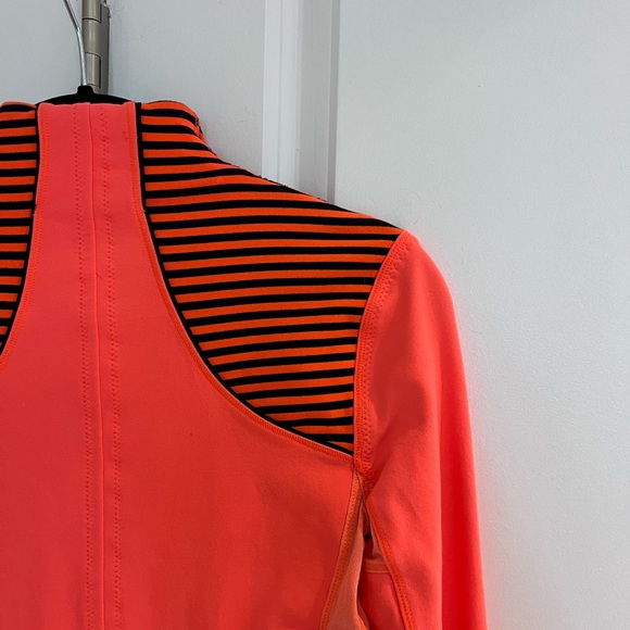 Lululemon define - Picture 7 of 7